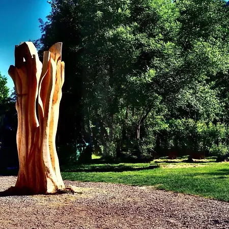 La Maison Du Sculpteur A Proche Puy Du F Frühstückspension Tiffauges