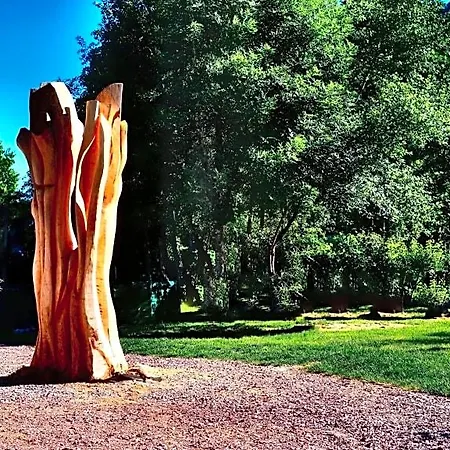 La Maison Du Sculpteur A Proche Puy Du F
